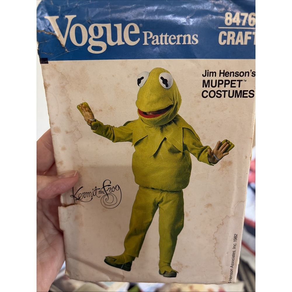Vogue 8479 Kermit the Frog Muppet Costume Sewing Pattern Vintage 1982 Uncut